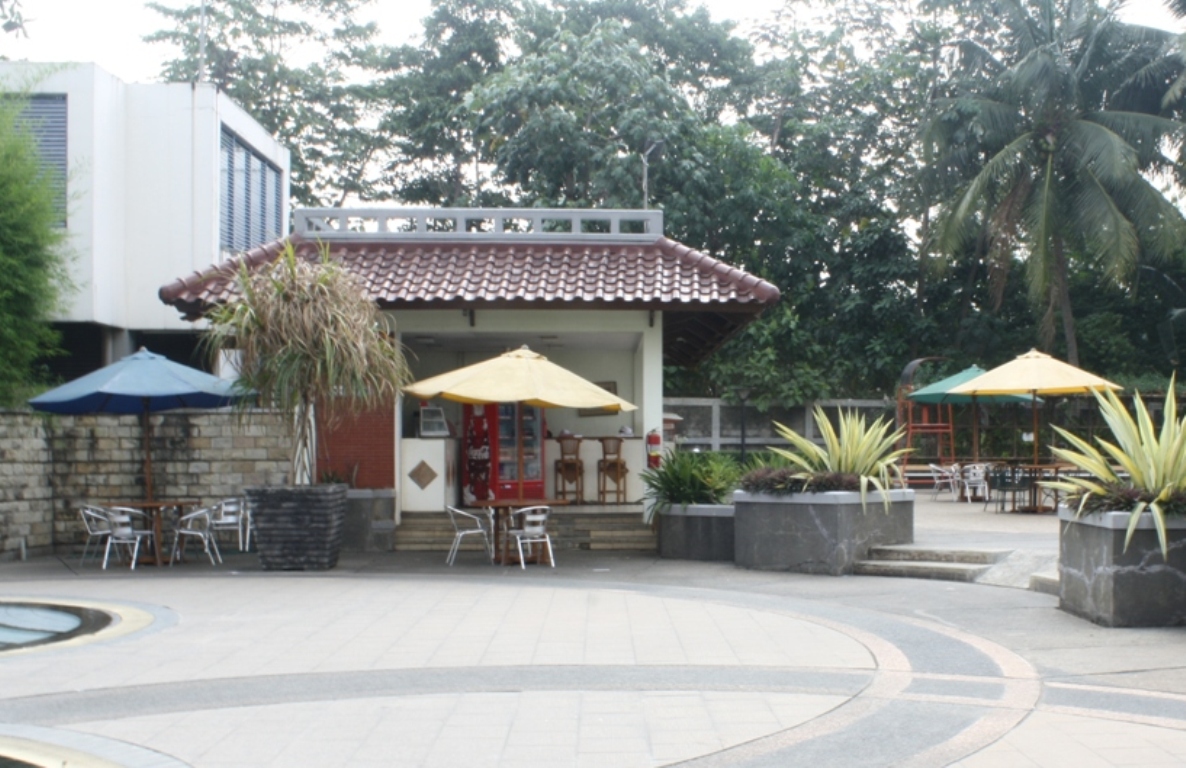 Pool Cafetaria
